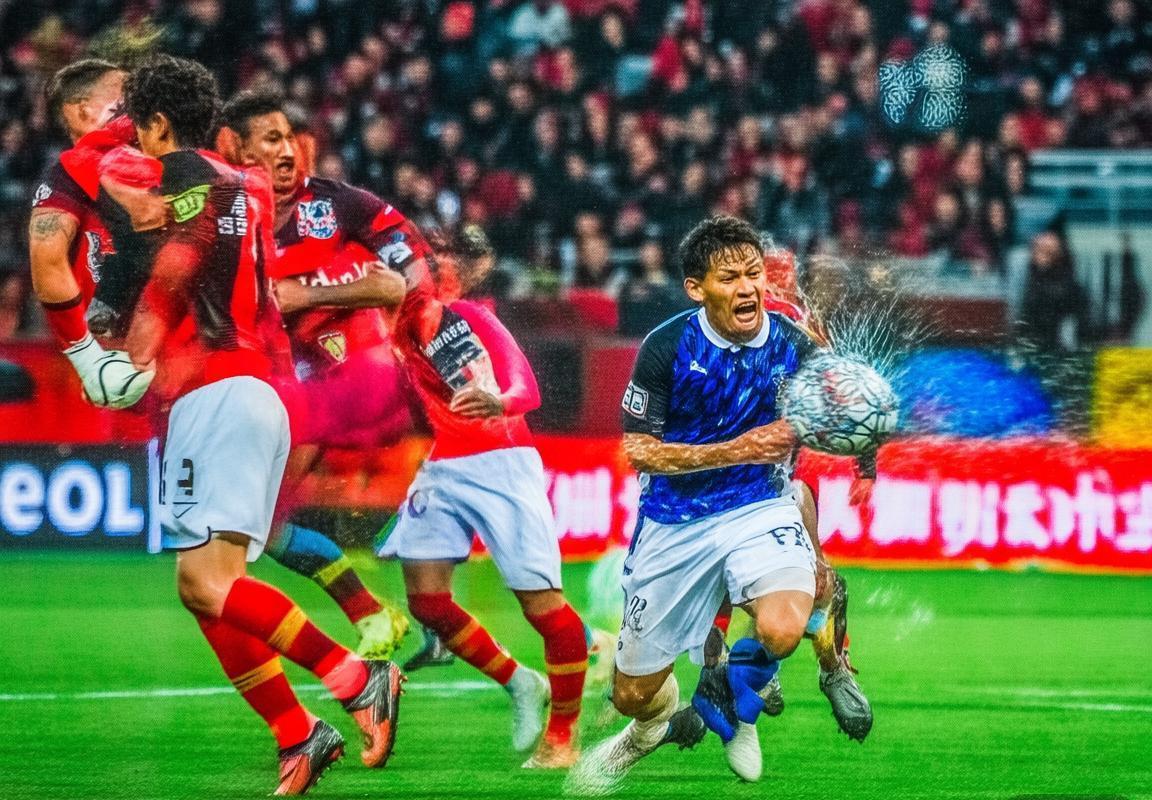 2018富力权健巅峰对决：战术解析与精彩瞬间回顾(图1)