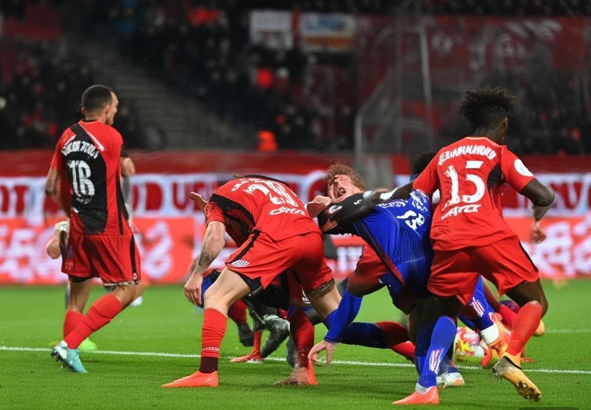 2020法甲对决：昂热VS尼斯战术解析与阵容布局(图1)